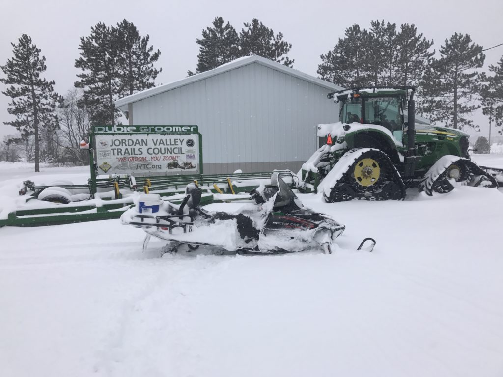 Jordan Valley Groomer & Clubhouse